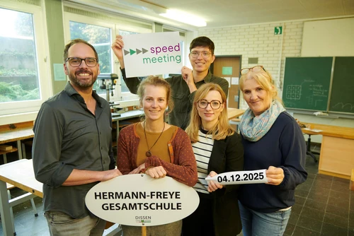 Verantwortliche aus Schule und MaßArbeit vor Speed-Meetings zur Berufsorientierung.